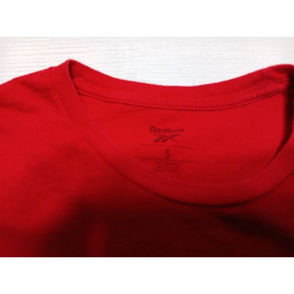 Reebok T-Shirt Womens Red Made In The Gym Short Sleeve USA Logo Top Size Small